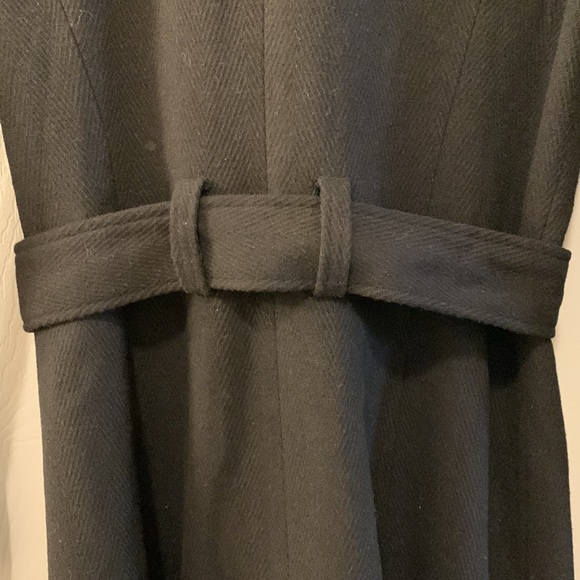 GUESS BLACK COAT/JACKET SZ M /w BELT LARGE COLLAR WOOL BLEND- POCKETS SNAP CLOSE - Picture 6 of 11